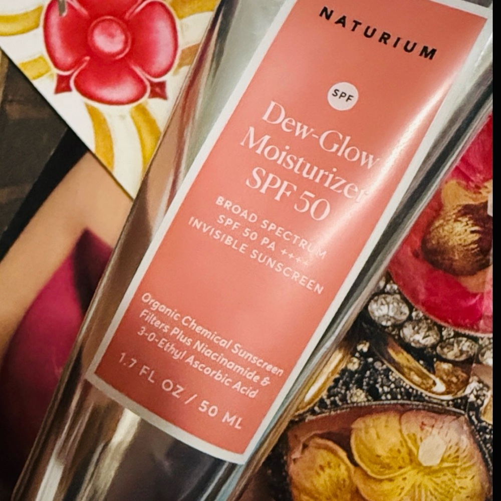 🧖🏻‍♀️ ☀️ 🧖🏻‍♀️ • 🌳 Naturium x Glow Up Vibes 🌳 • ☀️ 🧖🏻‍♀️ ☀️